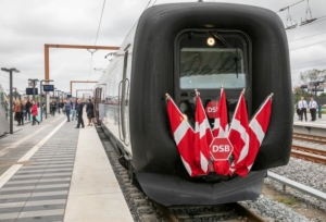Danmarks första höghastighetsjärnväg är invigd